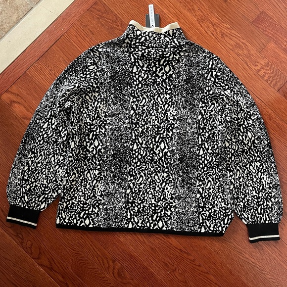 Olsen Cora (Relaxed Fit) Sweater - Picture 5 of 6